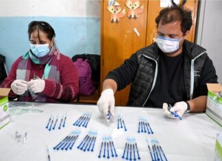 Vacunarán a personas sin factores de riesgo