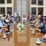 p8 – Legisladores oficialistas apoyan la medida