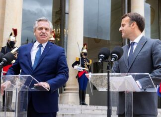 Fernández no viaja a Francia