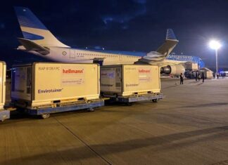 Desde China llegó un vuelo con más de 760 mil dosis de la Sinopharm