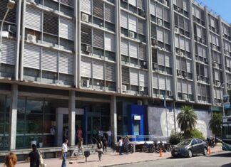 Se reunieron por las condiciones laborales de trabajadores auxiliares de la educación