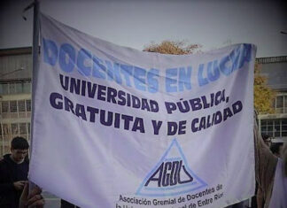Reclamo de docentes universitarios