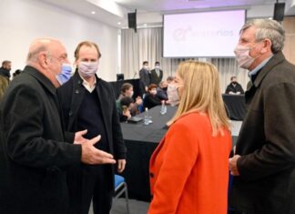 Bordet se reunió con los senadores del Justicialismo