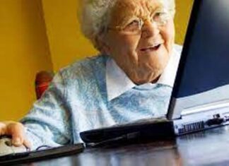 Asisten a los adultos mayores