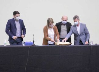 Se llevó a cabo la licitación de obras de saneamiento