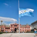 p9 – El gobierno nacional declaró cinco días de duelo nacional