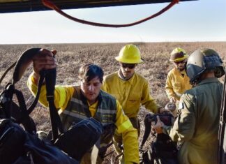 Victoria. Controlaron los incendios en las islas