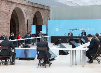 Fernández se reunió con el Gabinete