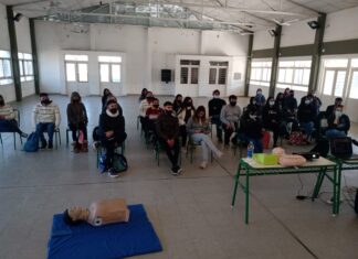 Continúan los talleres de RCP en escuelas y colegios de la ciudad