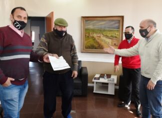 Entregaron un aporte a los Bomberos Voluntarios