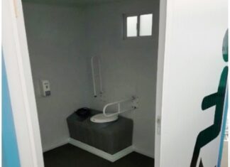 Comprarán un sanitario mixto para personas discapacitadas