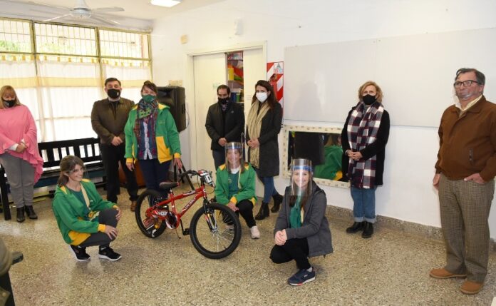 p5 una bicicleta para el jardín gurisitos