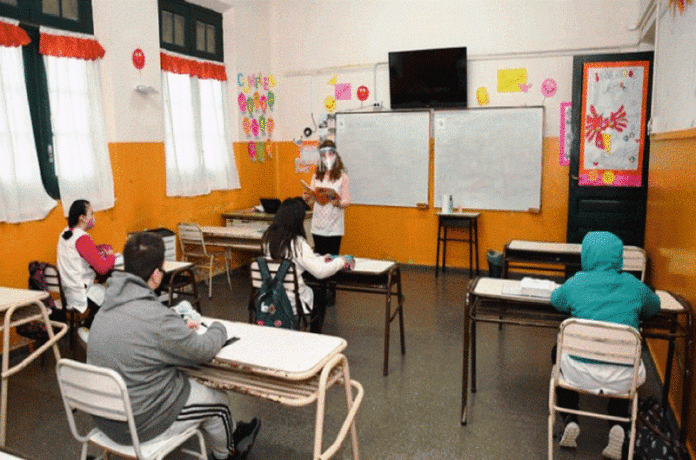 p9 - Plantearan condiciones para la presencialidad total