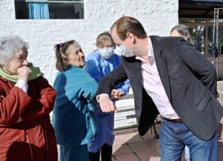 Bordet visitó un hogar de ancianas en Paraná