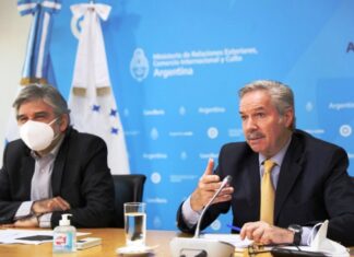 Se evalúa llevar a Chile a un tribunal internacional