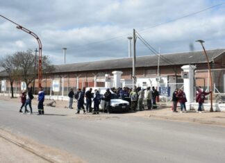 Conflicto gremial de trabajadores portuarios frente a la empresa TPCU