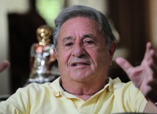 Eduardo Duhalde aseguró que “la gente le dio un cachetazo al Gobierno”