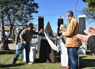 Acto de homenaje a la memoria de Alfredo Bravo