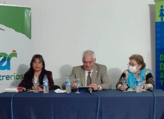 Se realizó un Conversatorio sobre infancia adolescencia