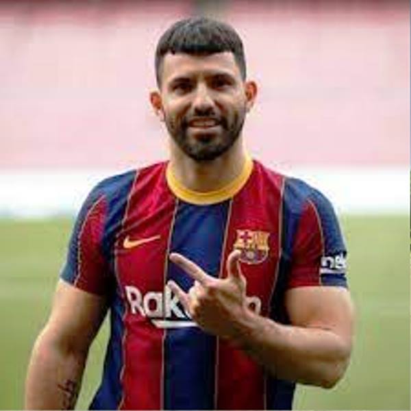 DEPORTES PAG 12 - AGUERO