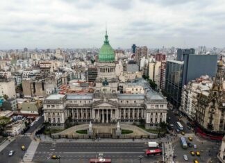 Entre la gestión y las elecciones, arrancan los 15 días finales de la campaña
