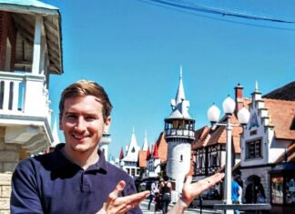 El mayense que narra historias a modo de free tour
