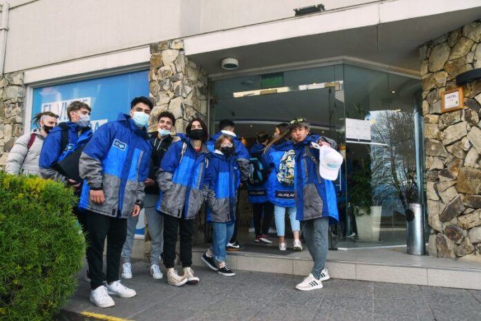 PÁGINA 9 EGRESADOS BARILOCHE