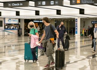 Los turistas extranjeros podrán ingresar al país