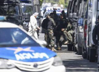 Hubo dos muertos tras una irrupción policial