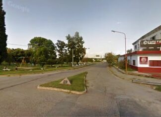 Policías asistieron a una persona