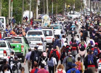 Miles de creyentes pidieron por “salud y trabajo”
