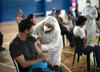 Once provincias empezaron a aplicar la tercera dosis