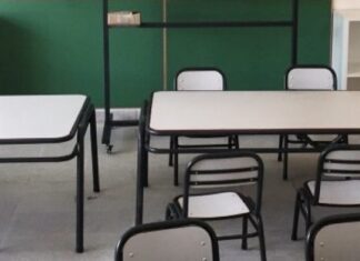 Equiparán con mobiliario a más de 200 escuelas