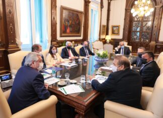 El Presidente se reunió con directivos de Soychú para coordinar asistencia por el incendio en el frigorífico