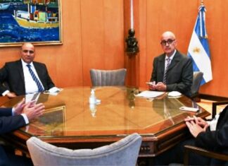 Bordet acordó con Nación financiamiento para obras