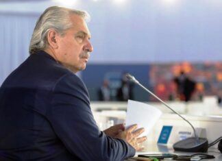 El Presidente solicitó canjear la deuda