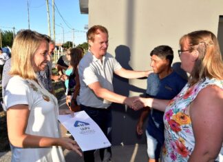 Se entregaron 22 viviendas en la ciudad de Crespo