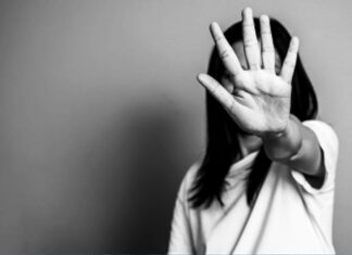 Abusaba de su pareja y lo condenaron a siete años de prisión