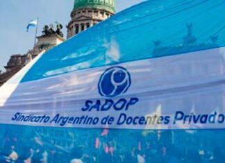 Acordaron un aumento del 25% para docentes privados