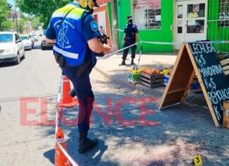 Una mujer apuñaló a otra por problemas personales