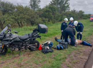 Un motociclista de Brasil volcó en la ruta 12