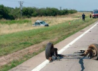 Murió mujer, un niño y bebita en un impresionante choque