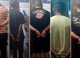 Asesinos se fotografiaron con los cuerpos de sus víctimas