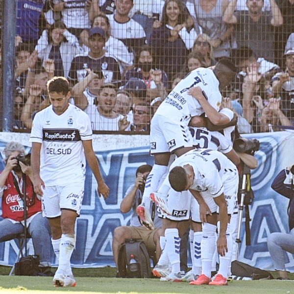 DEPORTES P 13 GIMNASIA LP