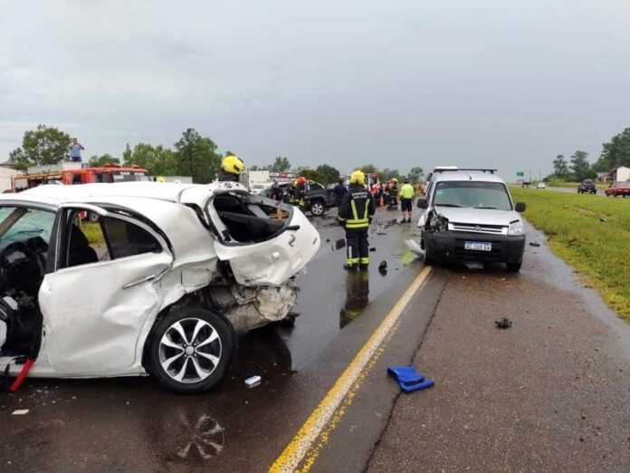 Pagina 16 policiales 27 de febrero 2022 Siete heridos tras espectacular incidente vial en autovía Artigas3