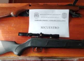 Allanaron una propiedad y secuestraron dos armas