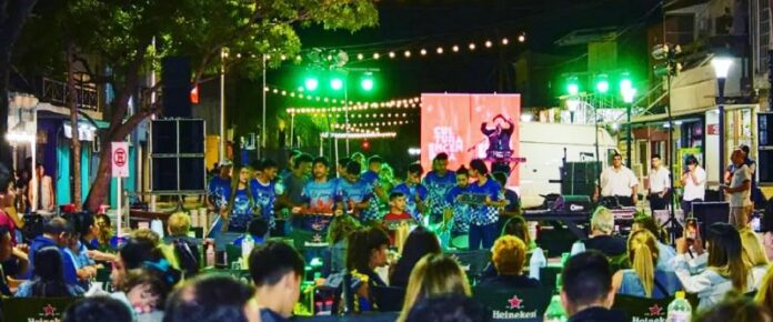 p16 plaza encendida1