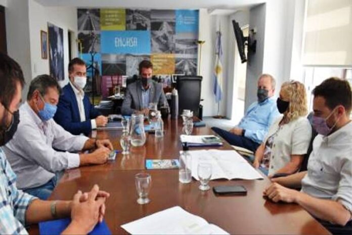 p8 - Piaggio destacó el apoyo del Enohsa