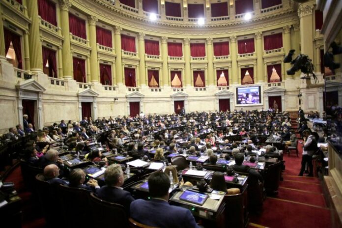 Sesion-congreso-acuerdo-FMI-1Prensa-Diputados-1-767x511