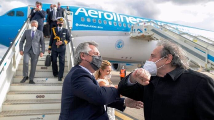 p8 - Alberto Fernández inicia una gira por Europa